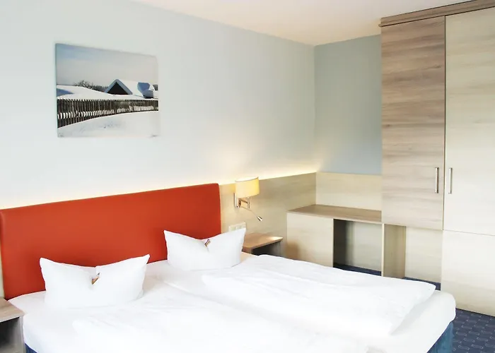 فندق Am Buehl 3*